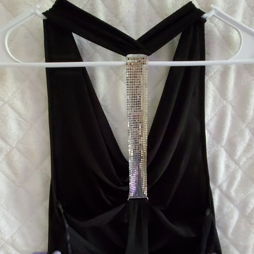 Dress - Picture 4 of 7